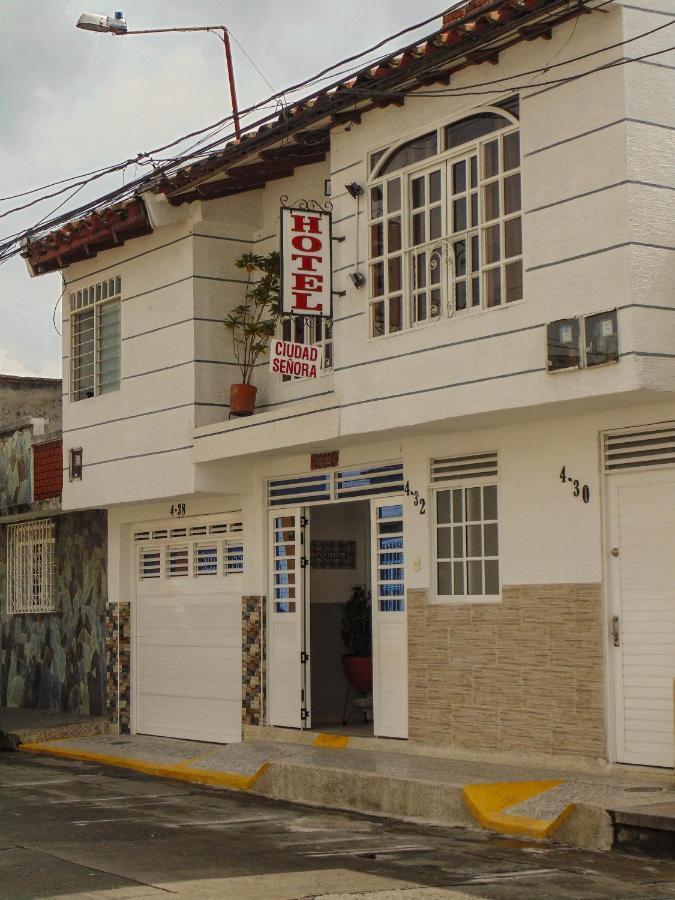 Hotel Ciudad Senora 布加 外观 照片