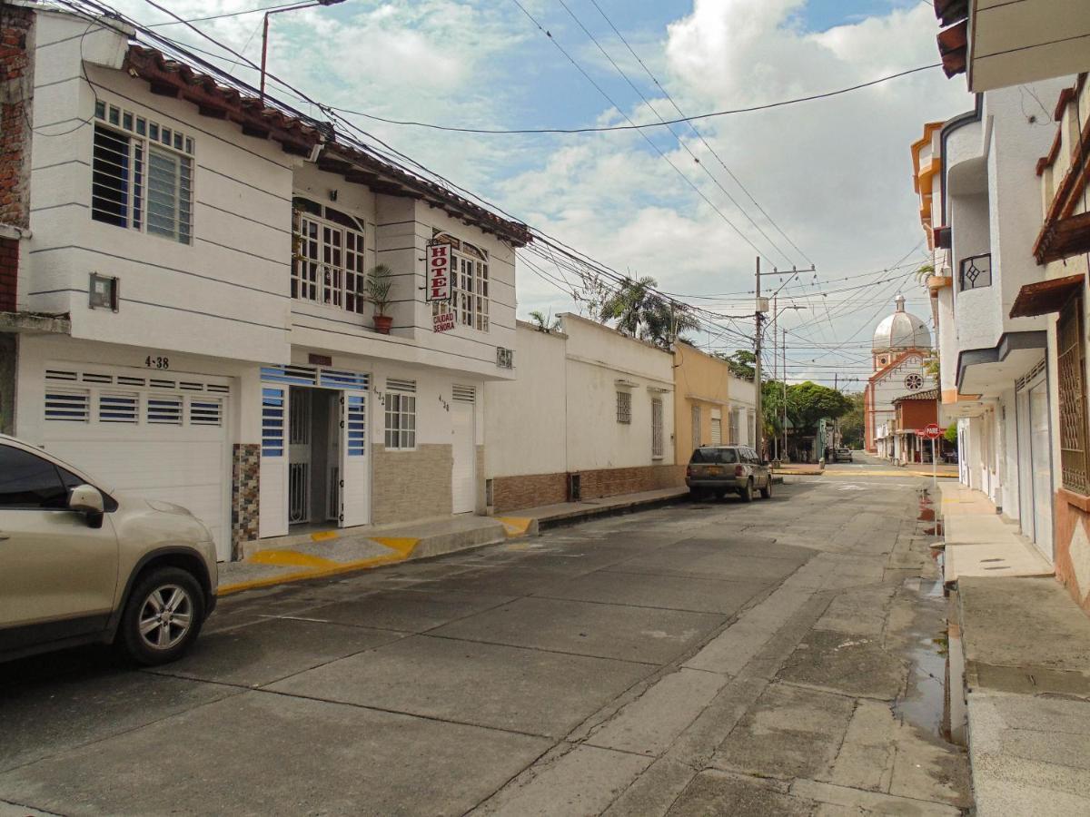 Hotel Ciudad Senora 布加 外观 照片