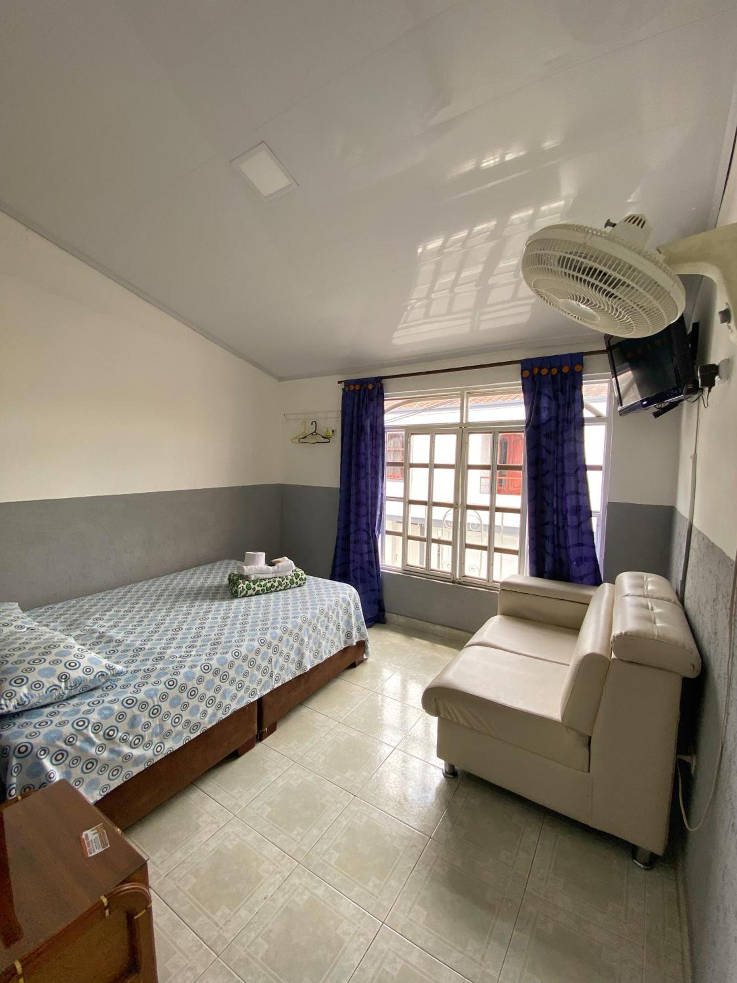 Hotel Ciudad Senora 布加 外观 照片